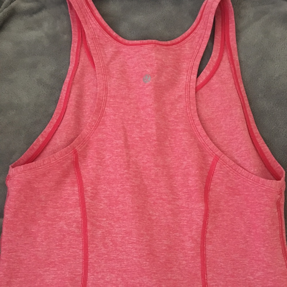 Lululemon tank